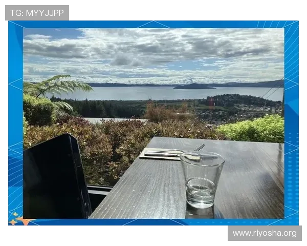 巴黎澳门人官网提供详细的酒店预订、餐饮娱乐及休闲设施全方位指南